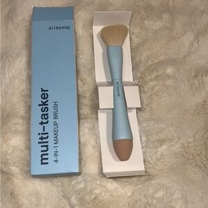 Alleyoop Multi-Tasker 4-in-1 Makeup Brush